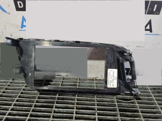 bontott AUDI Q5 Multifunkciós Kijelző Keret