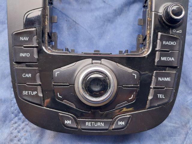 bontott AUDI Q5 Multimédia Vezérlő