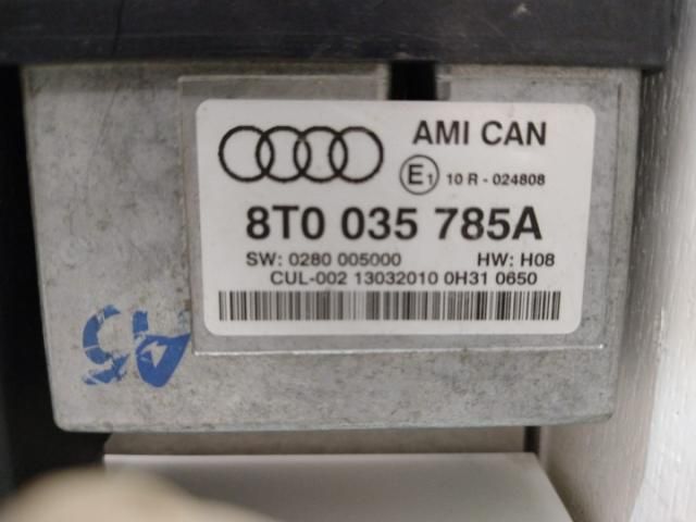 bontott AUDI Q5 Multimédia Vezérlő