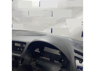 bontott AUDI Q5 Műszerfal Héj