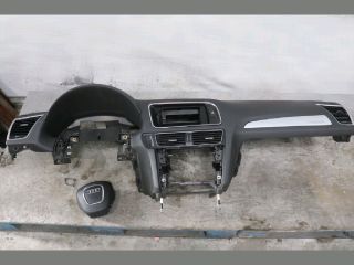 bontott AUDI Q5 Műszerfal Héj