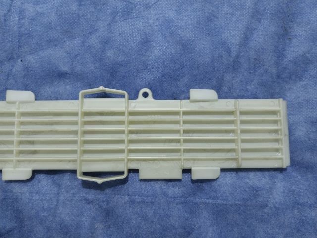 bontott AUDI Q5 Pollenszűrő Fedél