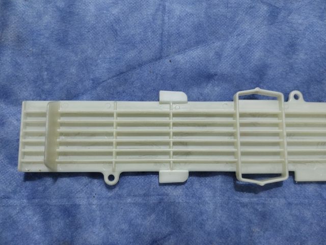 bontott AUDI Q5 Pollenszűrő Fedél