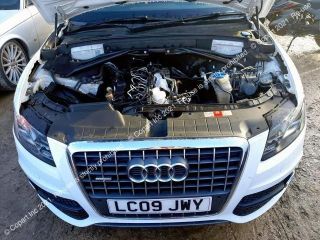 bontott AUDI Q5 Pótkerék Tartó Fenéklemez