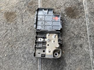 bontott AUDI Q5 Pozitív Kábel Elosztó