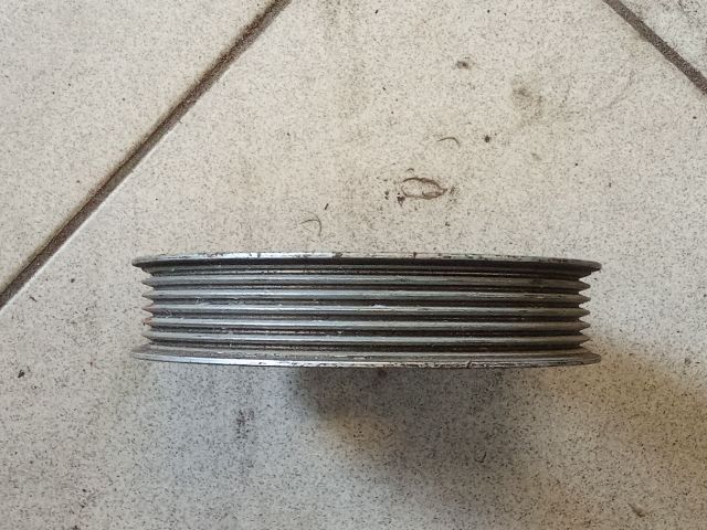 bontott AUDI Q5 Szervó Szivattyú Szíjtárcsa