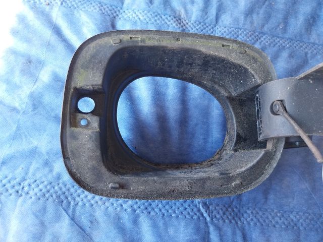 bontott AUDI Q5 Tankajtó