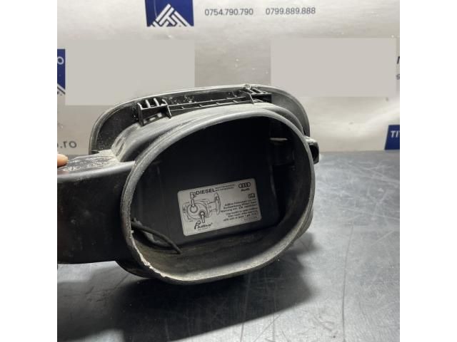 bontott AUDI Q5 Tankajtó