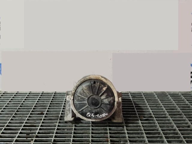 bontott AUDI Q5 Tartó Bak