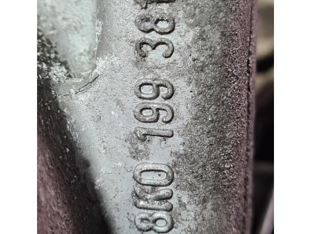 bontott AUDI Q5 Tartó Bak