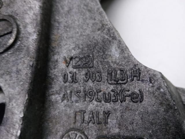 bontott AUDI Q5 Tartó Bak