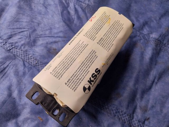 bontott AUDI Q5 Utasoldali Légzsák