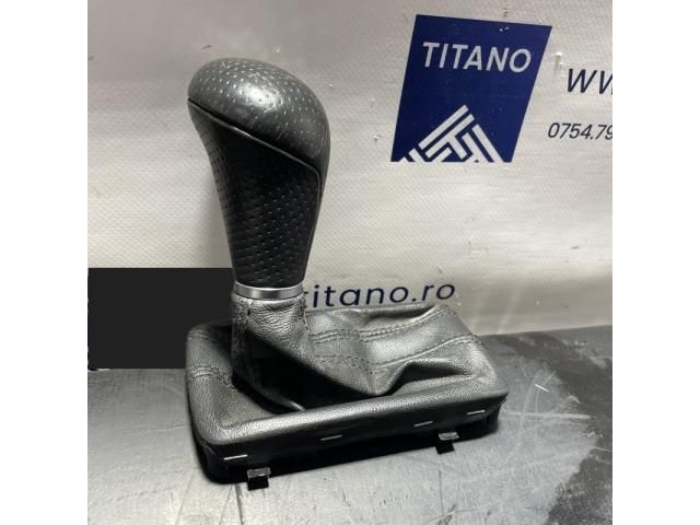 bontott AUDI Q5 Váltógomb