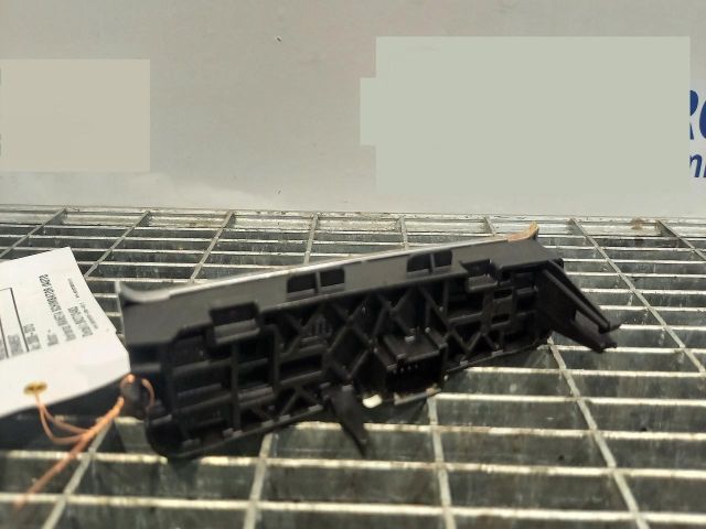 bontott AUDI Q5 Váltókar Keret