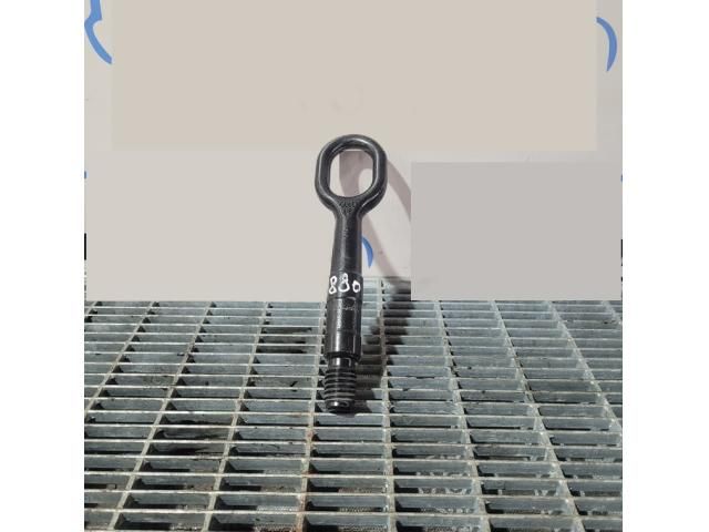 bontott AUDI Q5 Vonóhorog