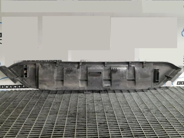 bontott AUDI Q7 Alsó Összekötő