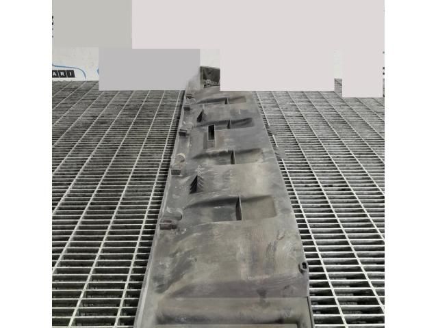 bontott AUDI Q7 Alsó Összekötő