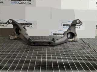 bontott AUDI Q7 Alsó Összekötő