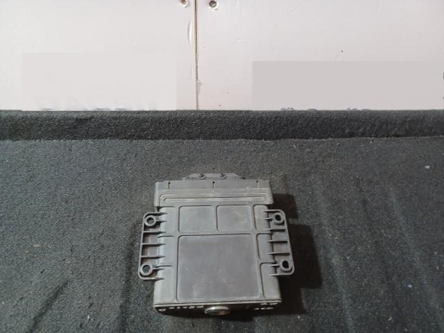 bontott AUDI Q7 Automata Váltó Elektronika