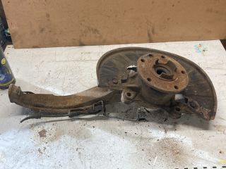 bontott AUDI Q7 Bal első Csonkállvány Kerékaggyal