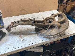 bontott AUDI Q7 Bal első Csonkállvány Kerékaggyal