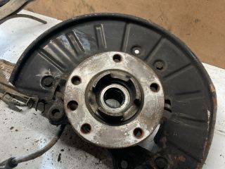 bontott AUDI Q7 Bal első Csonkállvány Kerékaggyal