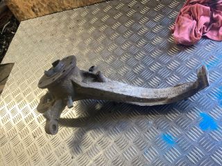 bontott AUDI Q7 Bal első Csonkállvány Kerékaggyal