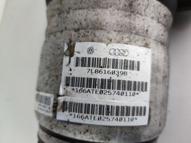 bontott AUDI Q7 Bal első Rugó