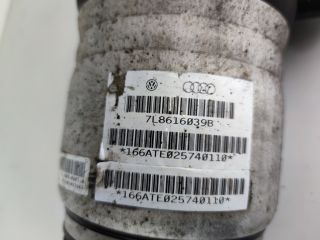 bontott AUDI Q7 Bal első Rugó