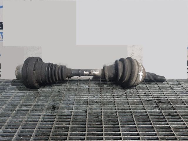 bontott AUDI Q7 Bal Féltengely