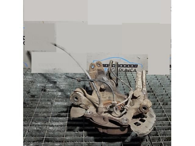 bontott AUDI Q7 Bal hátsó Csonkállvány