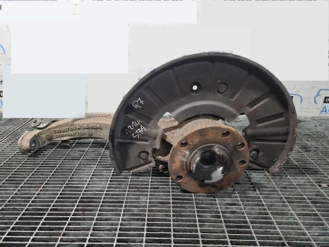 bontott AUDI Q7 Bal hátsó Csonkállvány