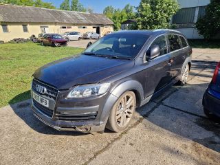 bontott AUDI Q7 Bal hátsó Féknyereg Munkahengerrel