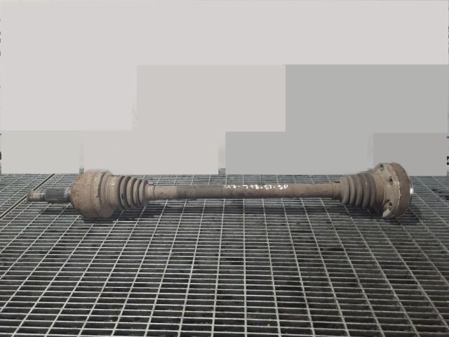 bontott AUDI Q7 Bal hátsó Féltengely