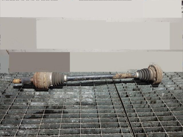 bontott AUDI Q7 Bal hátsó Féltengely