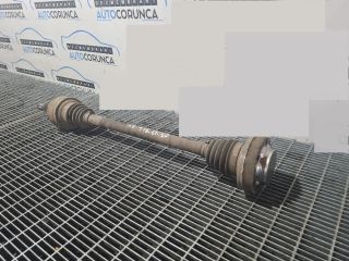 bontott AUDI Q7 Bal hátsó Féltengely