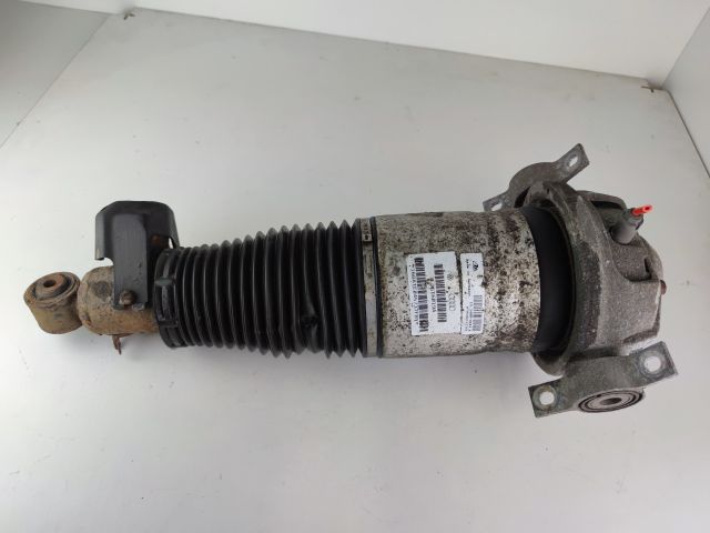 bontott AUDI Q7 Bal hátsó Rugó