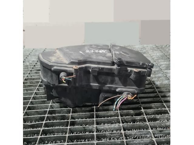 bontott AUDI Q7 Biztosítéktábla Motortér