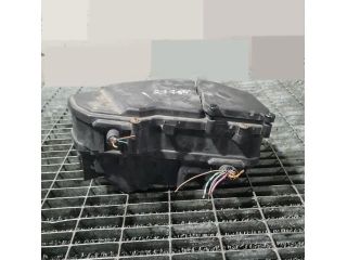 bontott AUDI Q7 Biztosítéktábla Motortér