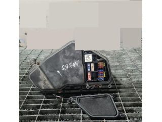 bontott AUDI Q7 Biztosítéktábla Motortér