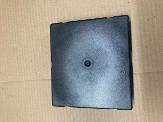 bontott AUDI Q7 Biztosítéktábla Motortér