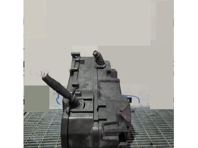 bontott AUDI Q7 Biztosítéktábla Motortér