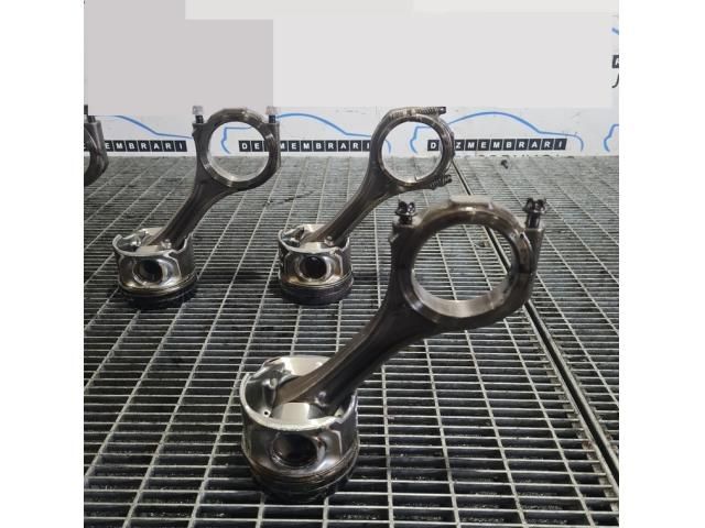 bontott AUDI Q7 Dugattyú