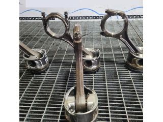 bontott AUDI Q7 Dugattyú