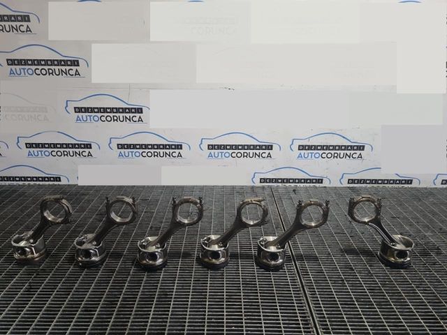 bontott AUDI Q7 Dugattyú