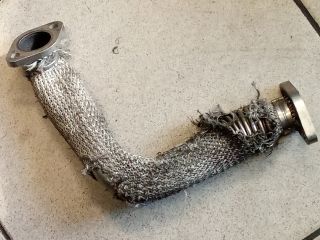 bontott AUDI Q7 EGR Hűtő Cső