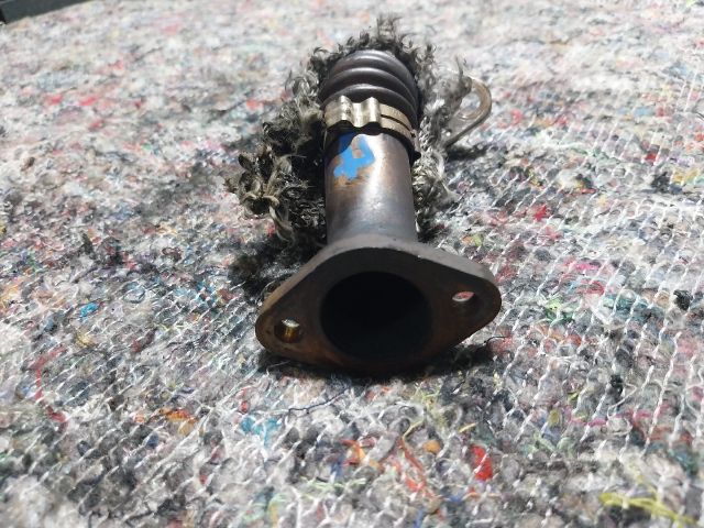 bontott AUDI Q7 EGR Hűtő Cső