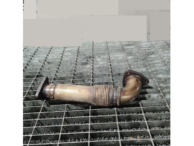 bontott AUDI Q7 EGR Hűtő Cső