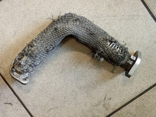 bontott AUDI Q7 EGR Hűtő Cső