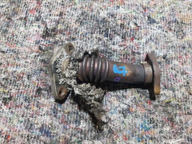 bontott AUDI Q7 EGR Hűtő Cső